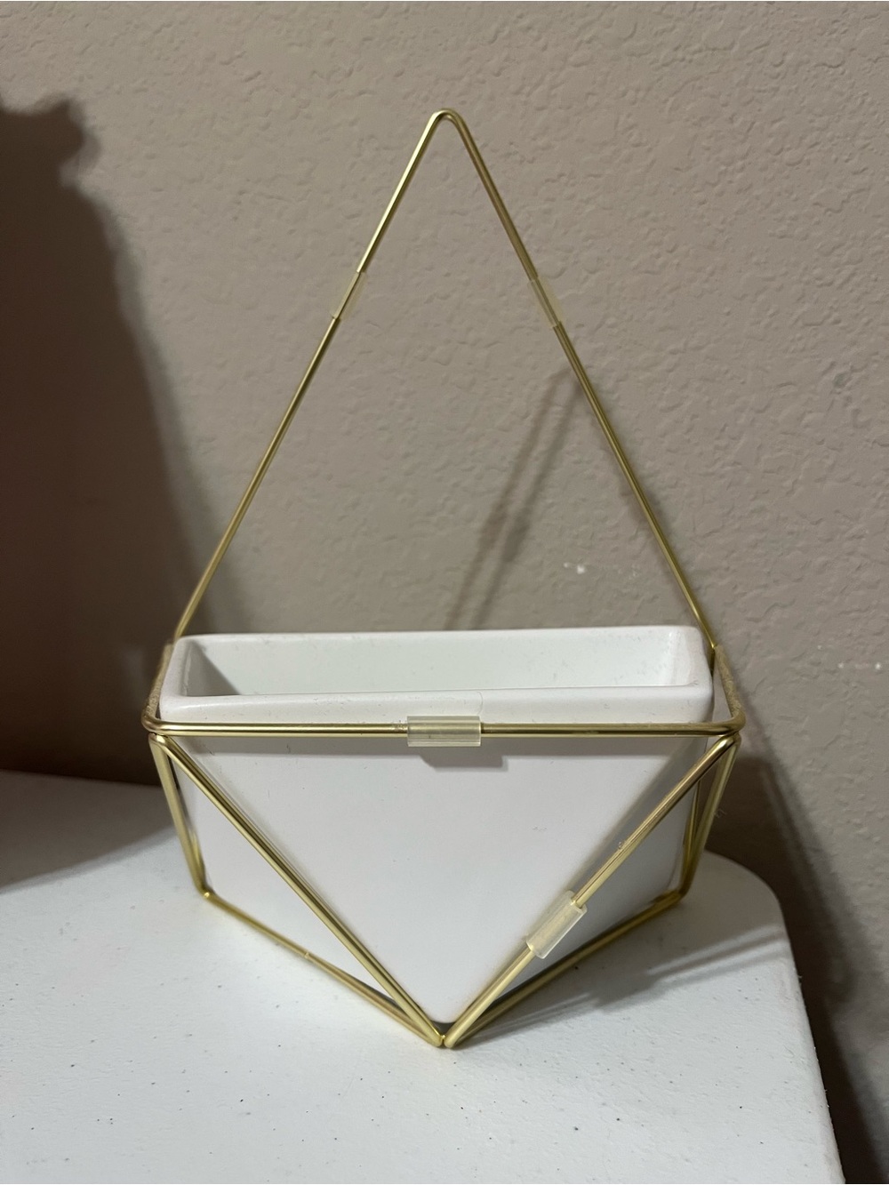7” White Ceramic Geometric Gold Hanger Wall Planter NEW